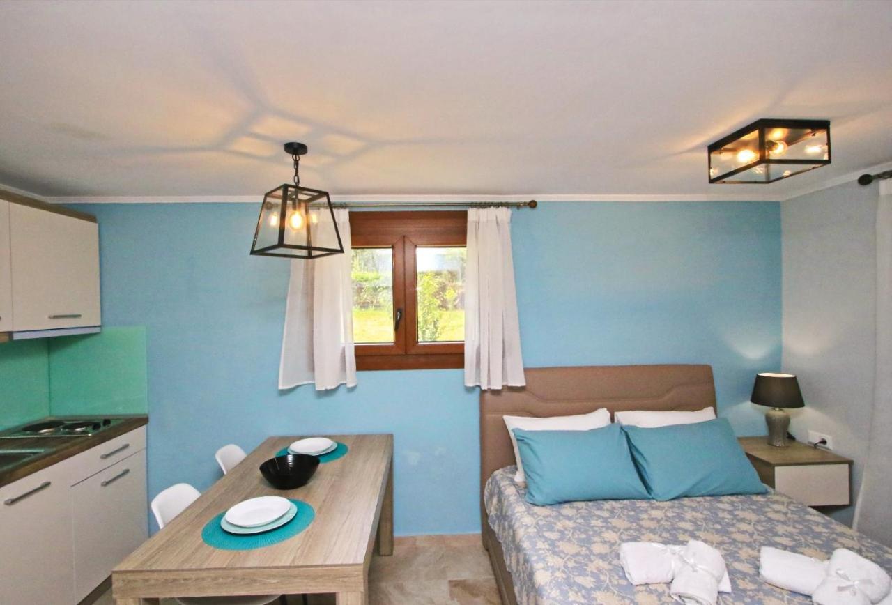 דירות קואינירה Panos House מראה חיצוני תמונה