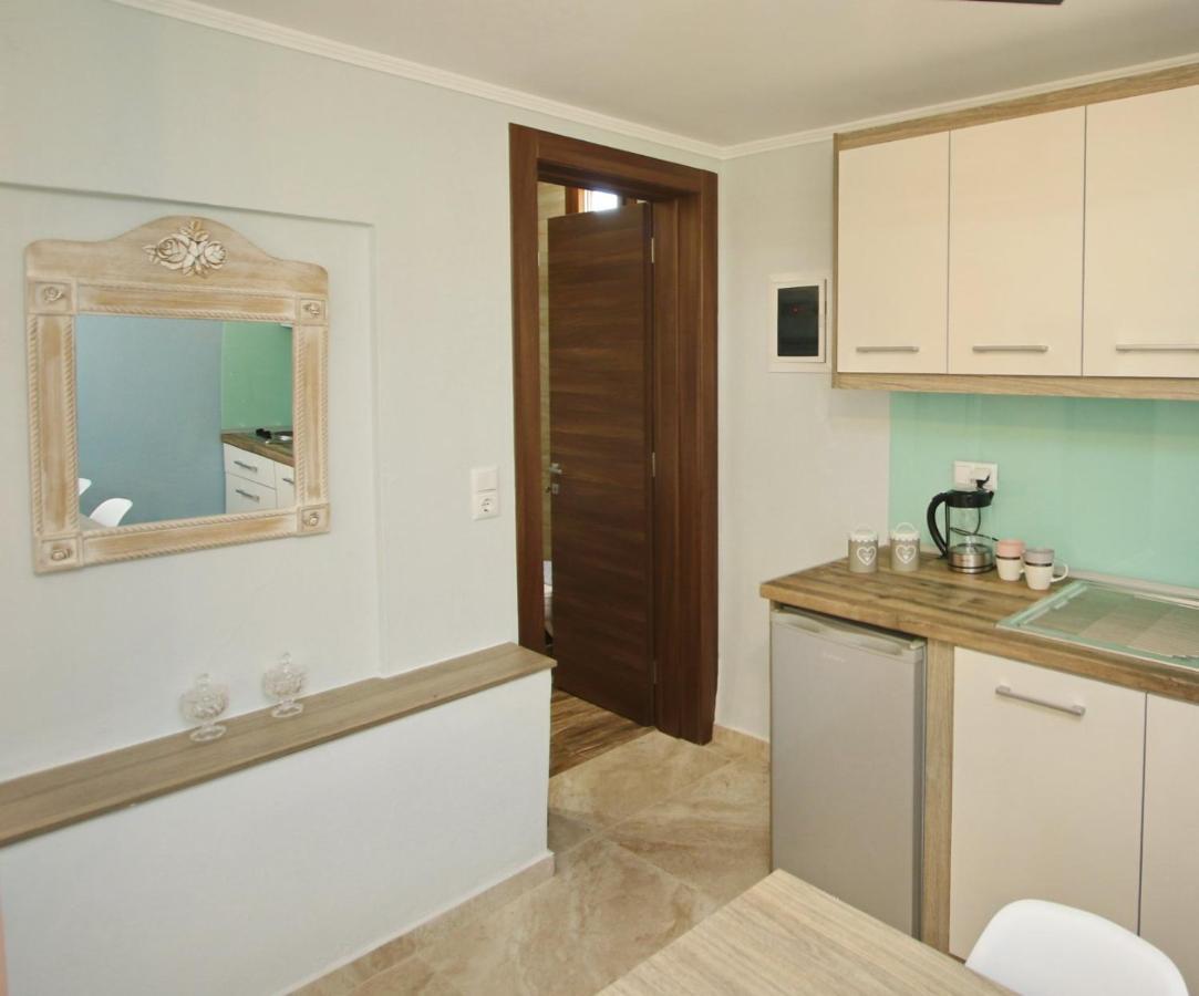 דירות קואינירה Panos House מראה חיצוני תמונה