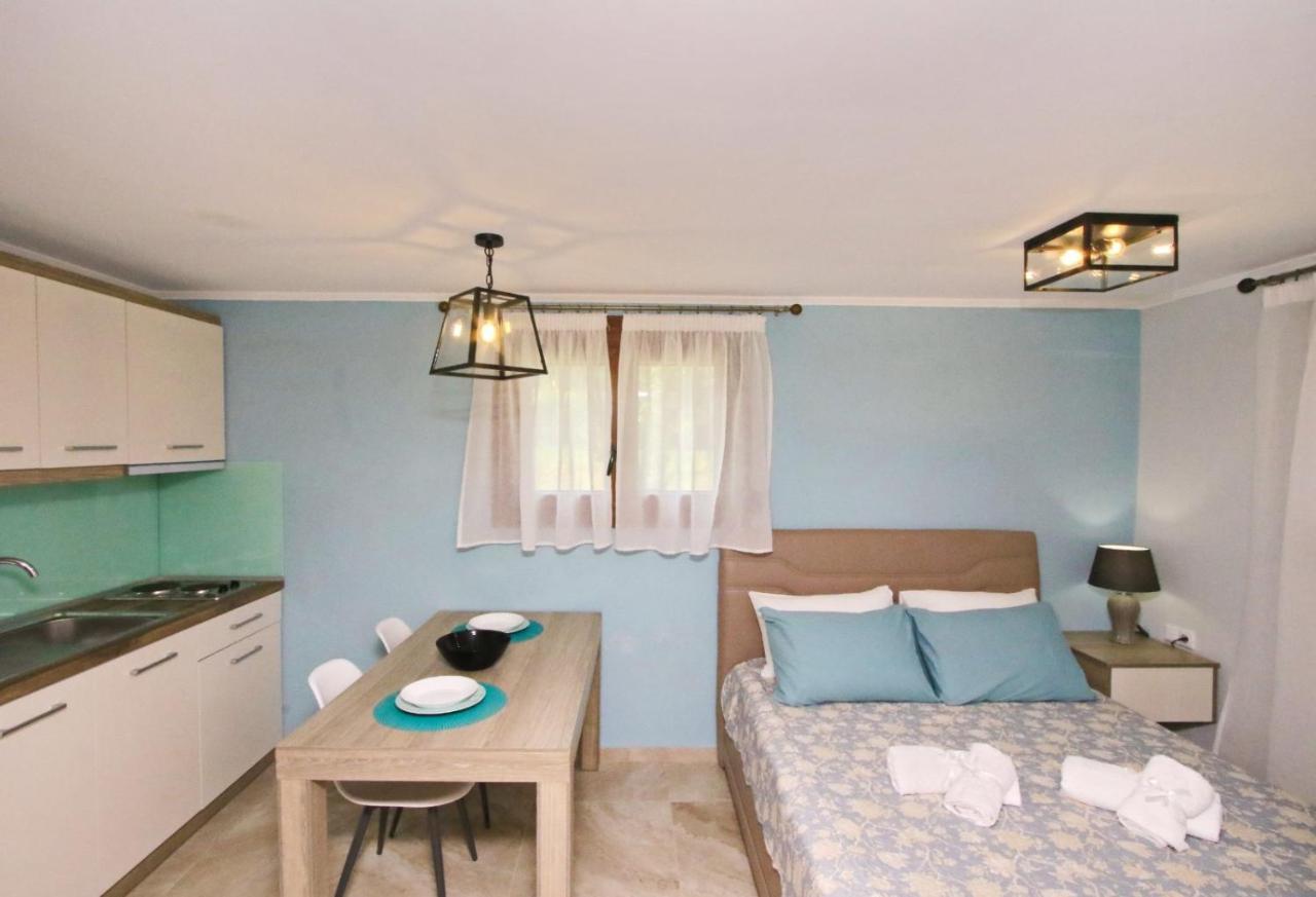 דירות קואינירה Panos House מראה חיצוני תמונה